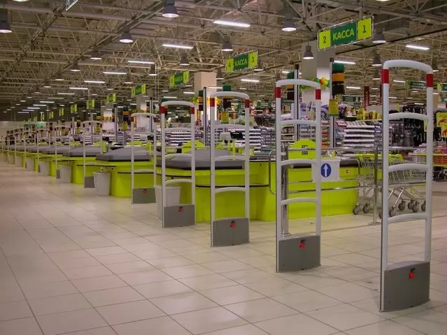 Монтаж системы защиты от краж для магазина в Твери